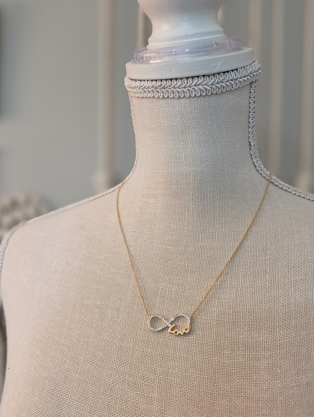 Gold Infinity Heart Pendant Necklace With Stones - Women Jewelry - Picture 4 of 4